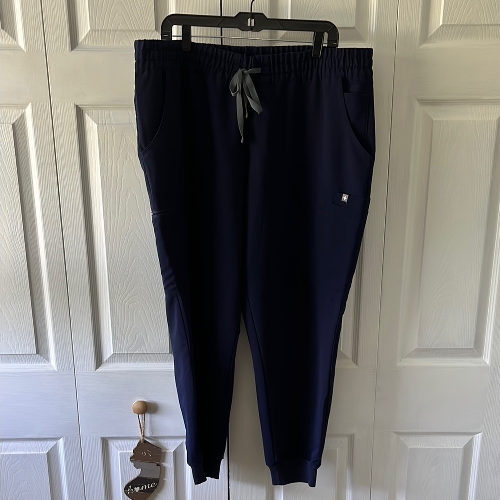 Figs Uman Women's Navy Jogger Pants